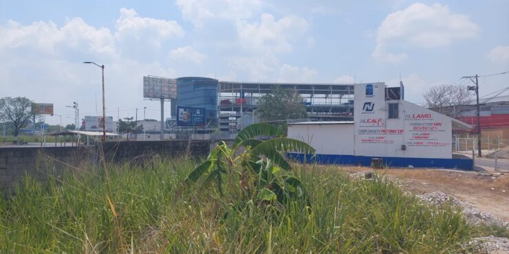 Terreno en Venta o Renta por Central de Abastos de Villahermosa, Tabasco