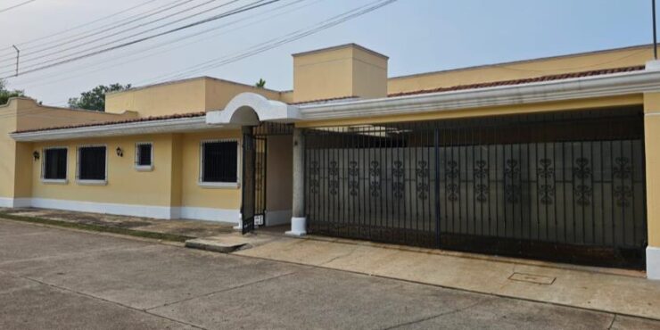 RESIDENCIA EN RENTA EN FRACCIONAMIENTO BONANZA, VILLAHERMOSA, TABASCO.